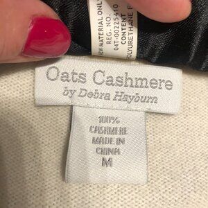 Oats Cashmere Classic Crewneck Sweater – Cream / Off-White